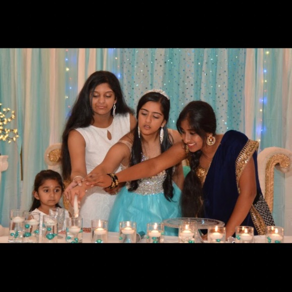 Beautiful jeweled prom dress with a plunging back - Picture 4 of 4